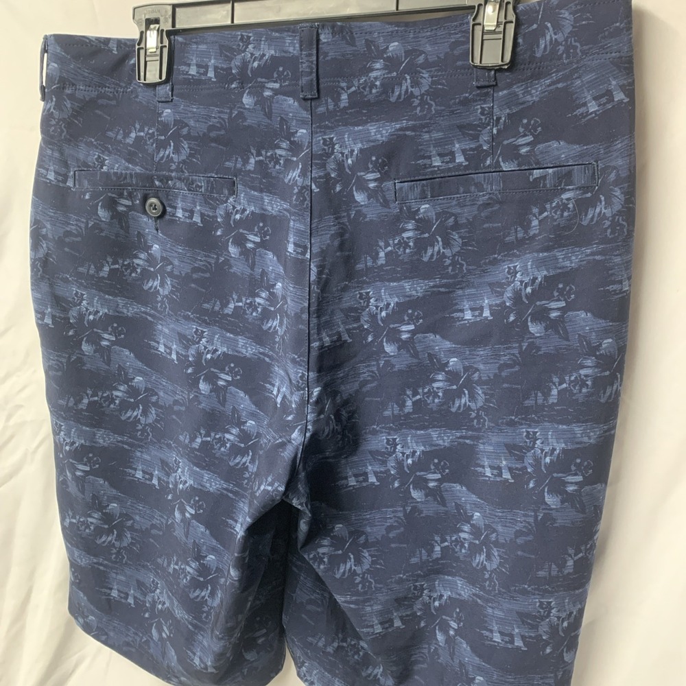 Ben Hogan Performance Golf Shorts Casual Men's Size 36 Flat Front Blue Floral - Picture 9 of 9